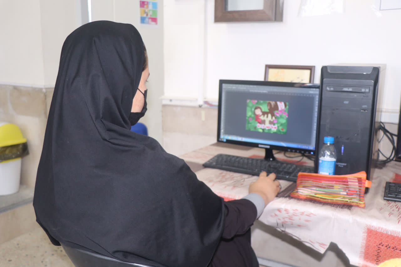 تجهیز کارگاه گرافیک در هنرستان خیریه خانواده نراقی Naraghi family charity