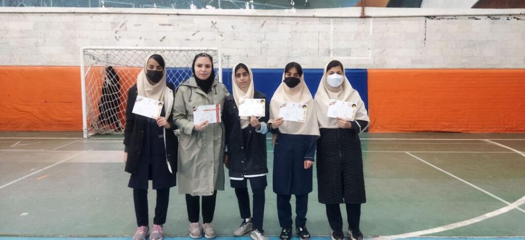 دانش آموزان خیریه دکتر نراقی